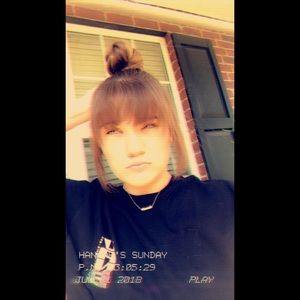 Meet your Posher, Hannah